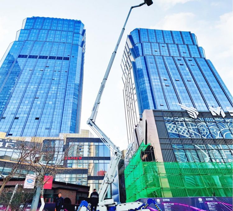 青海西寧唐道637廣場-FS330Z