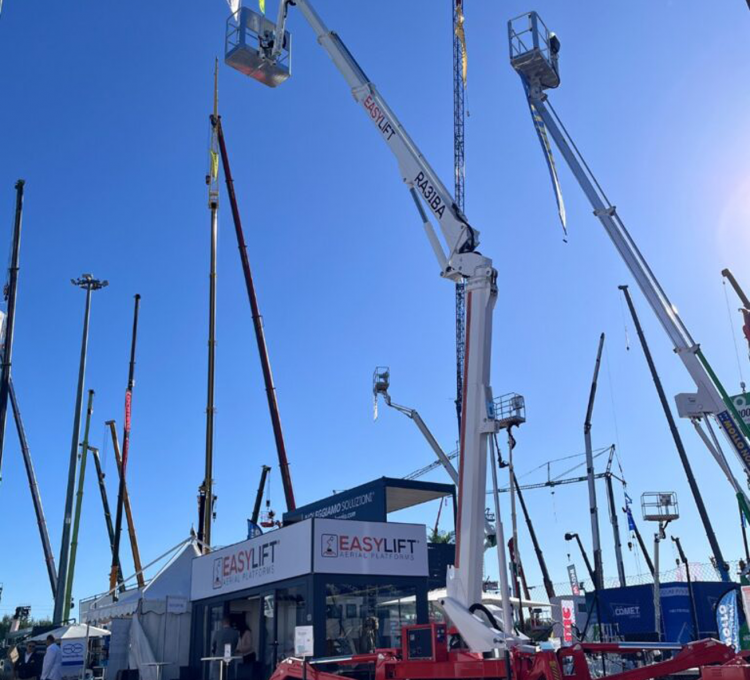Easy Lift推出全新鋰電動(dòng)力高空作業(yè)平臺RA31BA